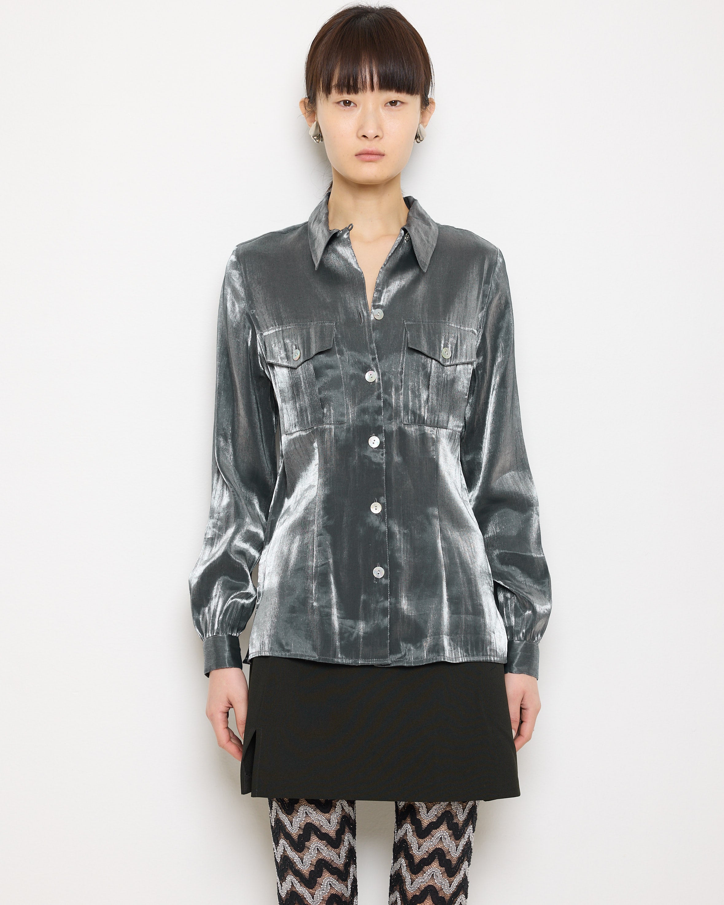 Discover the Bora Bora Blouse – a lightweight, 70% rayon, 30% polyester blouse in very good condition. Size S, designed for effortless styling. Modeled by someone 5'9" tall.