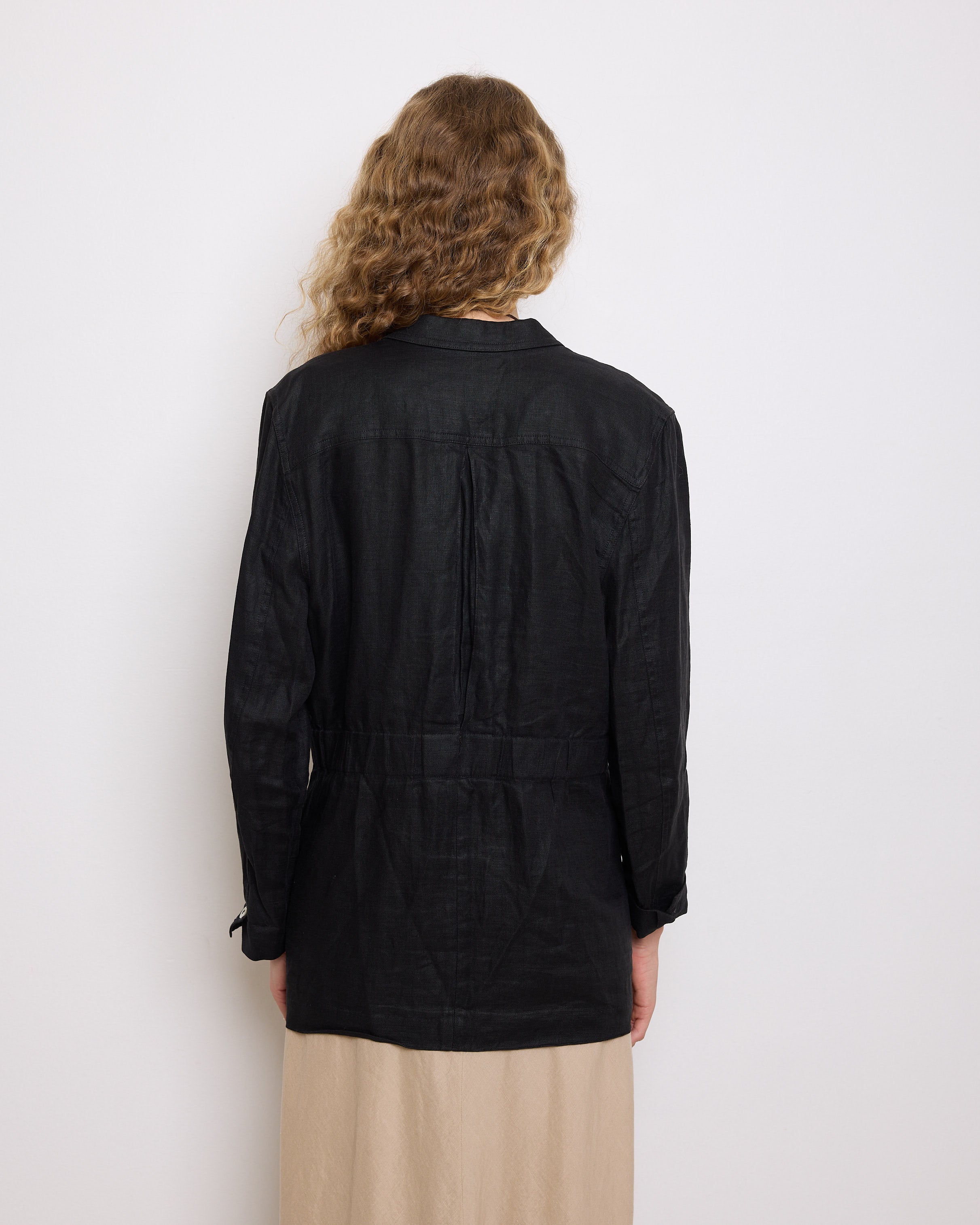 Liz Claiborne Linen Jacket, size 12, 30-inch length, 19-inch shoulders, 100% linen. Model is 5'11", very good condition
