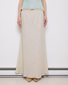 Vintage White Linen Skirt, 42-inch length, 16-inch waist, suggested size M/L. Model is 5'11"