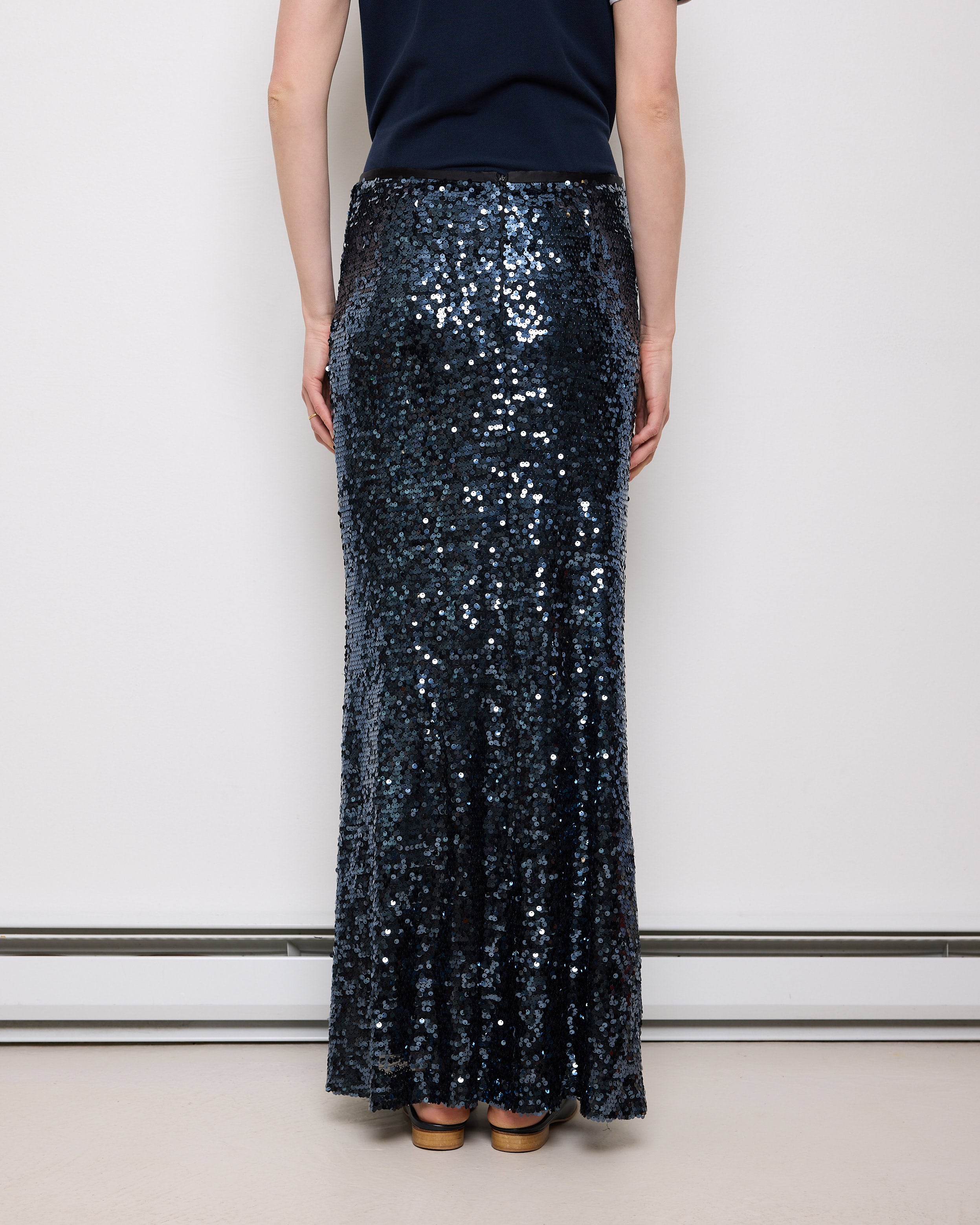 Sequined maxi skirt, size 8, 43-inch length, 15.5-inch waist. Model is 5'11", in perfect condition